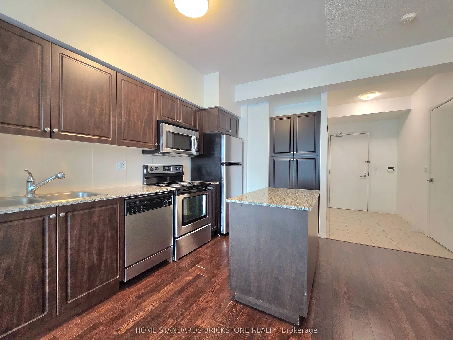 2 bed, $2,800 — Photo 4