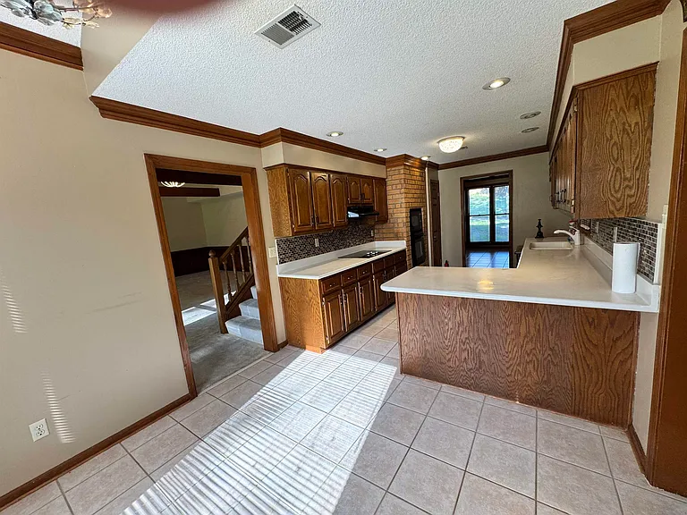 2025 Mount Badon Ln — Photo 19