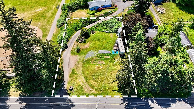 5th image of 797 Ten Mile Road