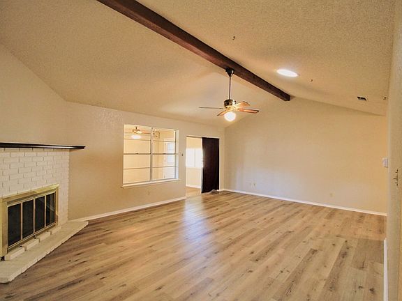 2nd image of 144 Fawn Valley Ln