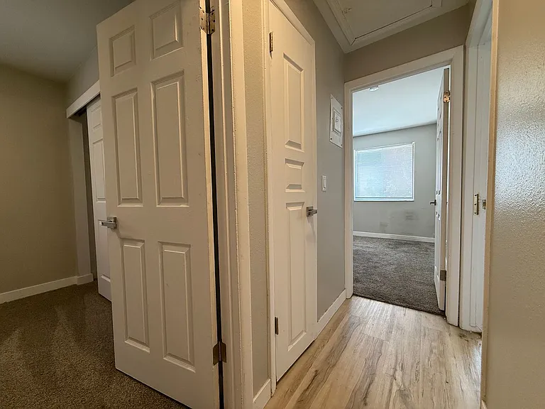 680 E Malibu Dr — Photo 5
