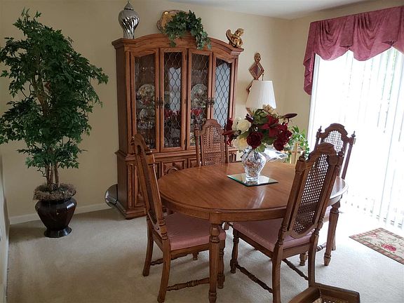 4th image of 7 Paddlewheel Ct