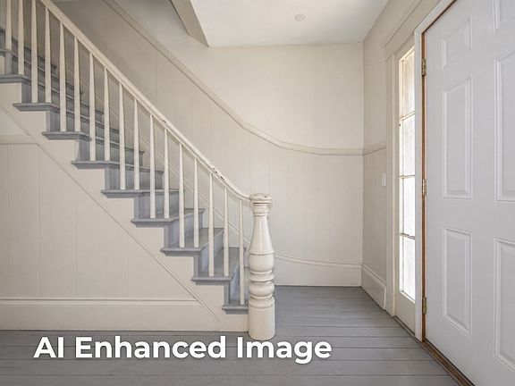 5th image of 127 Grinnell St