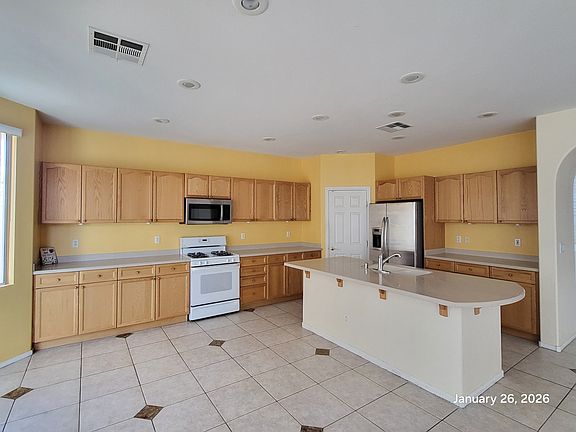 4th image of 9139 Edgeworth Pl