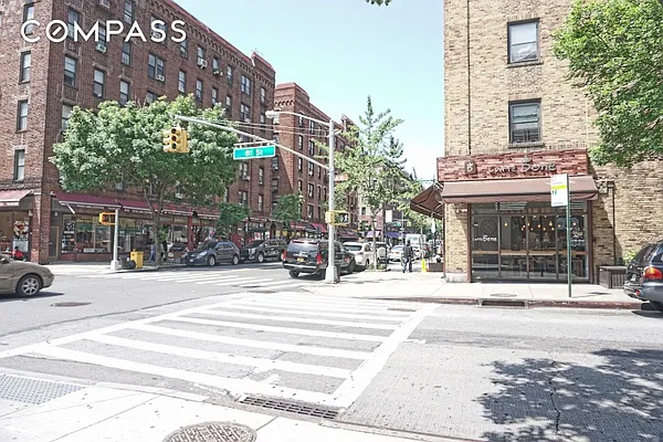 Rented by Compass | media 11