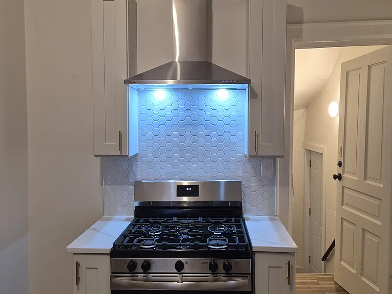 1537 N 37th St #1 — Photo 6