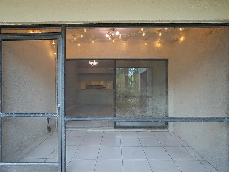 4717 Winslow Beacon #7 — Photo 24