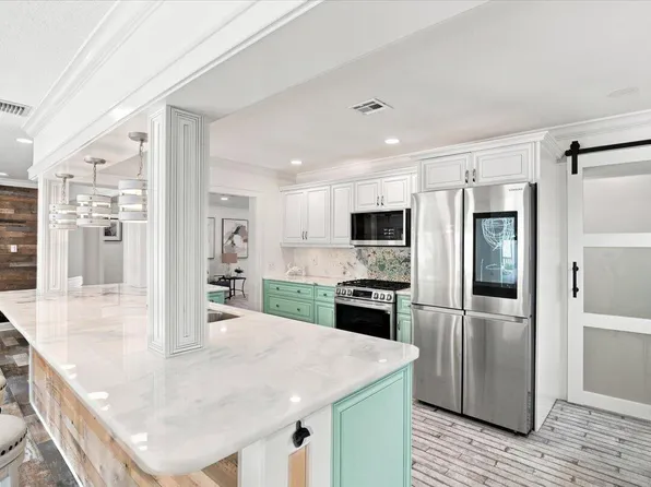 1736 NW 39th Street, Oakland Park, FL 33309