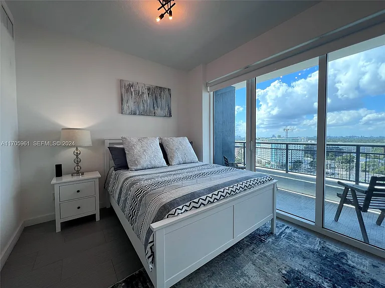 60 SW 13th St #1109 — Photo 5
