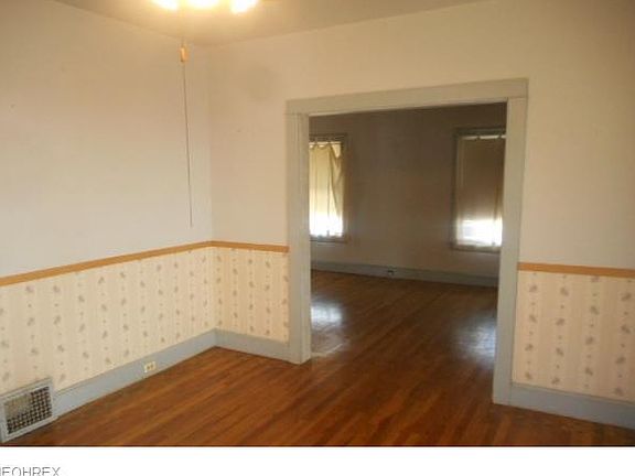 3rd image of 5400 Delora Ave