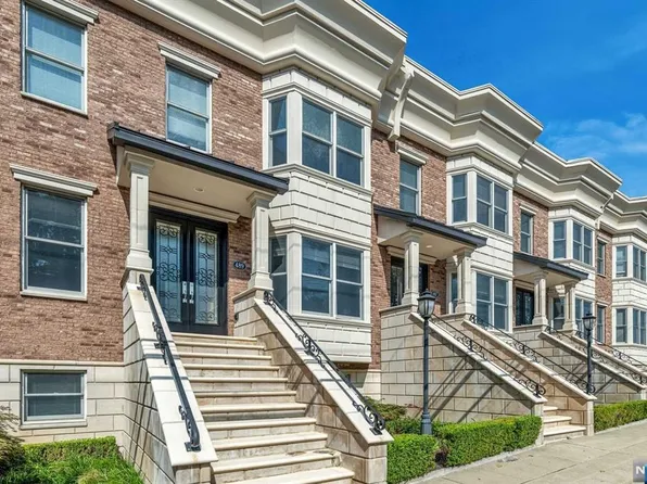 487 West St, Fort Lee, NJ 07024