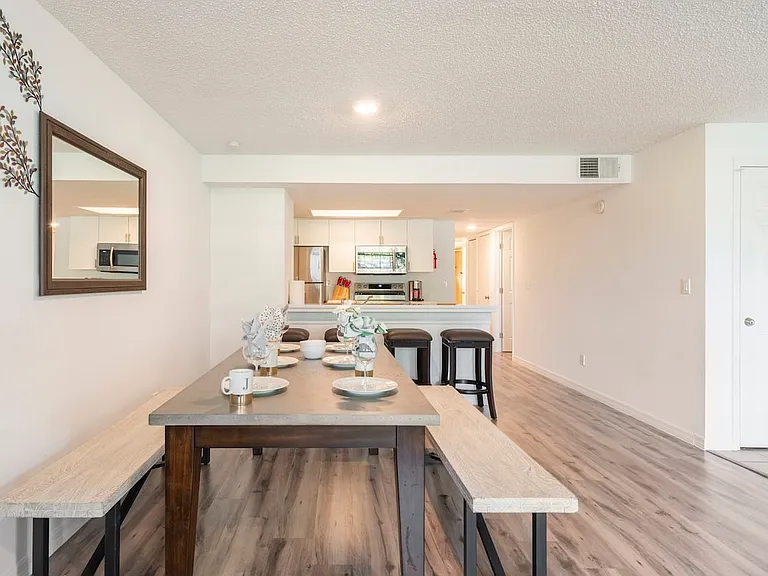 5003 Laguna Bay Cir — Photo 2
