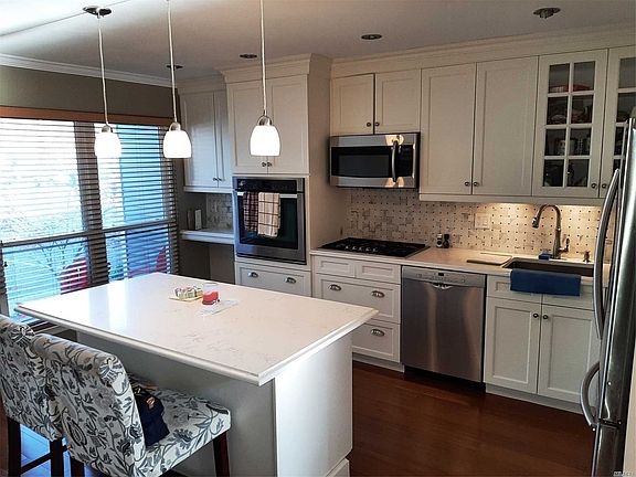 5th image of 100 Baker Ct Unit 39