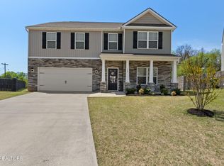149 Canton Ln, Maryville, TN 37803