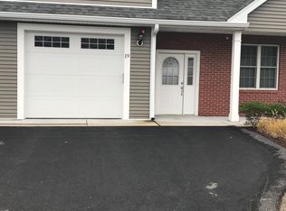 19 Dexter Rd, Foxboro, MA 02035