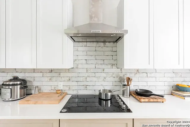 808 E Carson St #101 — Photo 14
