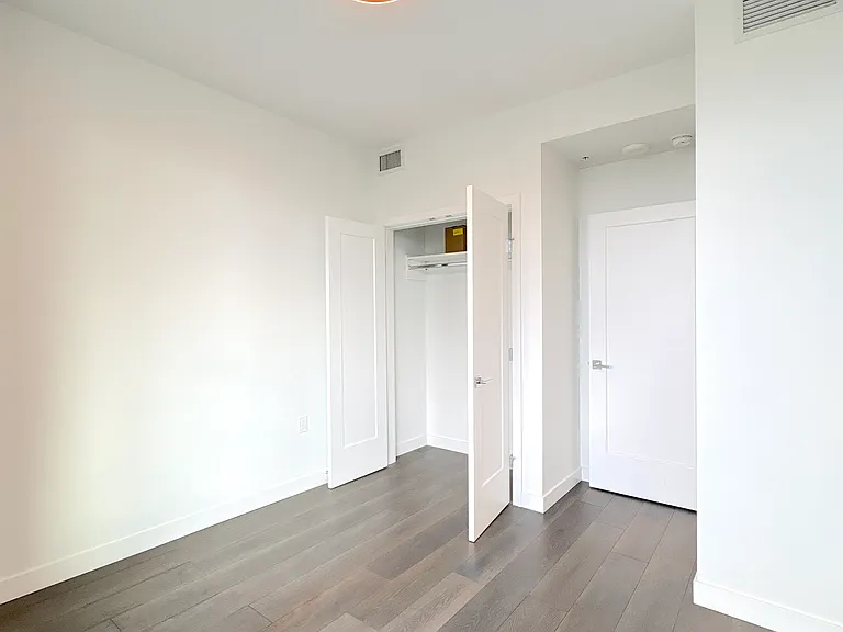 6699 Dunblane Ave #340X — Photo 14