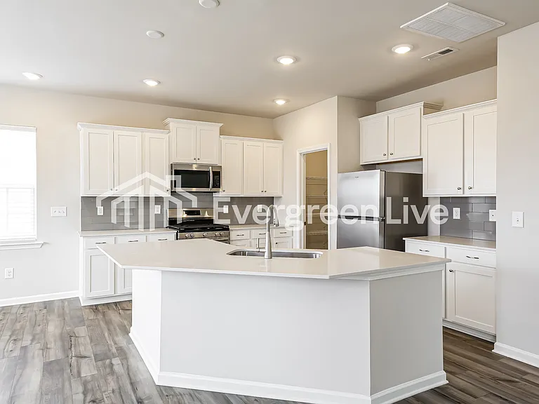 412 Lees Corner Ln — Photo 6