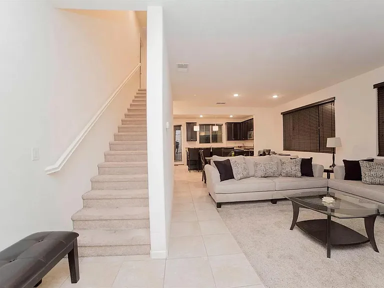 1088 Arrington Dr — Photo 15