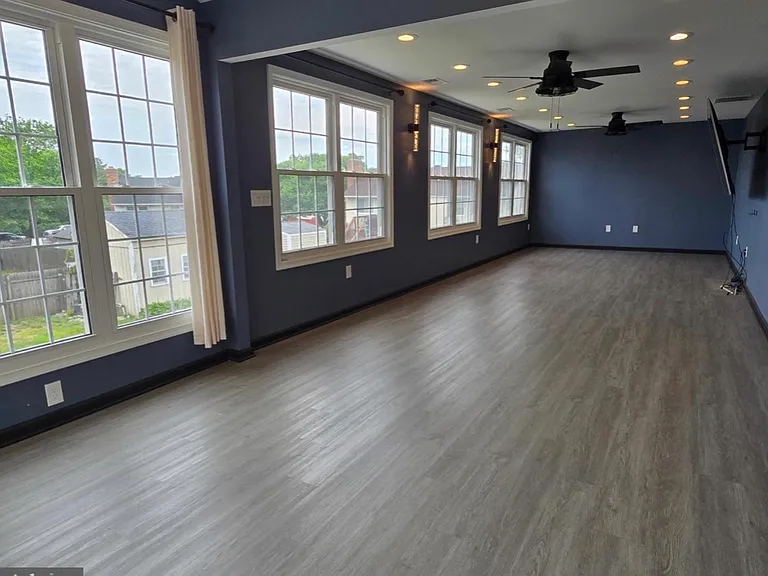 7513 Saffron Ct — Photo 12