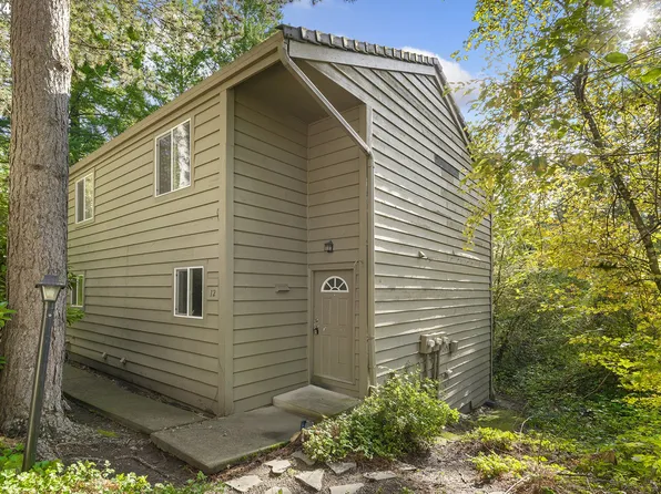 12 Cervantes Cir, Lake Oswego, OR 97035