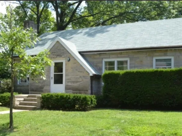 1210 E University St, Bloomington, IN 47401