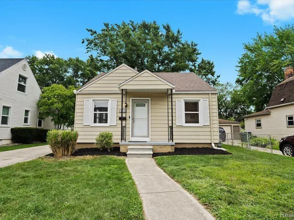 3041 Queen St, Dearborn, MI 48124