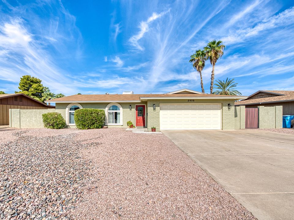 1st image of 2906 E Larkspur Dr