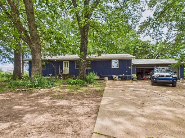 142 Walnut Cir, Yellville, AR 72687