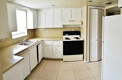 3rd image of 3100 Coral Springs Dr APT 1A