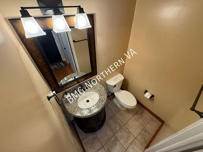 379 W Broad St — Photo 13