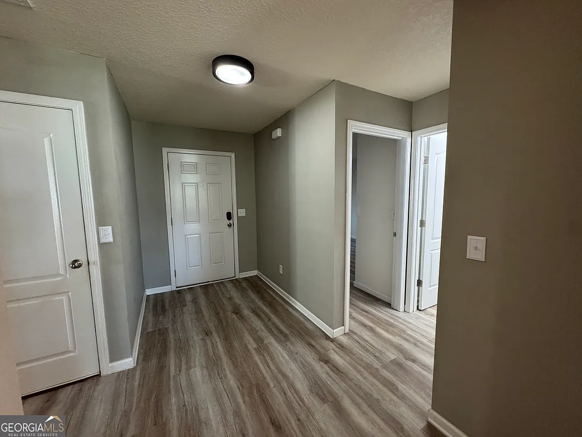 Building Photo - 217 Brooklet Circle St