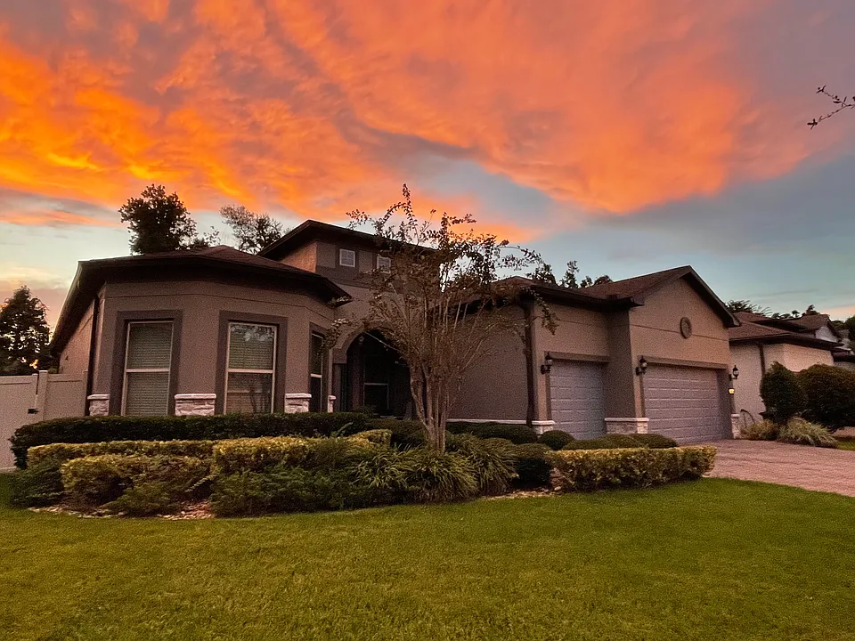 1912 Brinker Ct