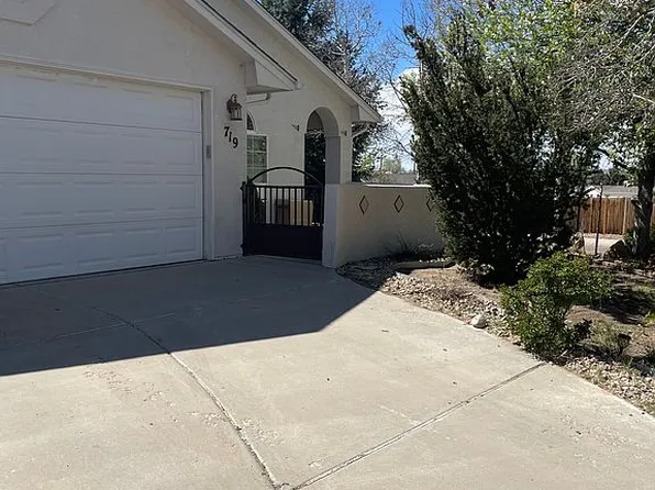 719 Ardath Ln, Pueblo, CO 81005
