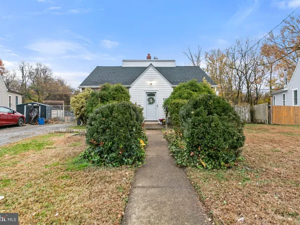 69 N Martin Ln, Norwood, PA 19074