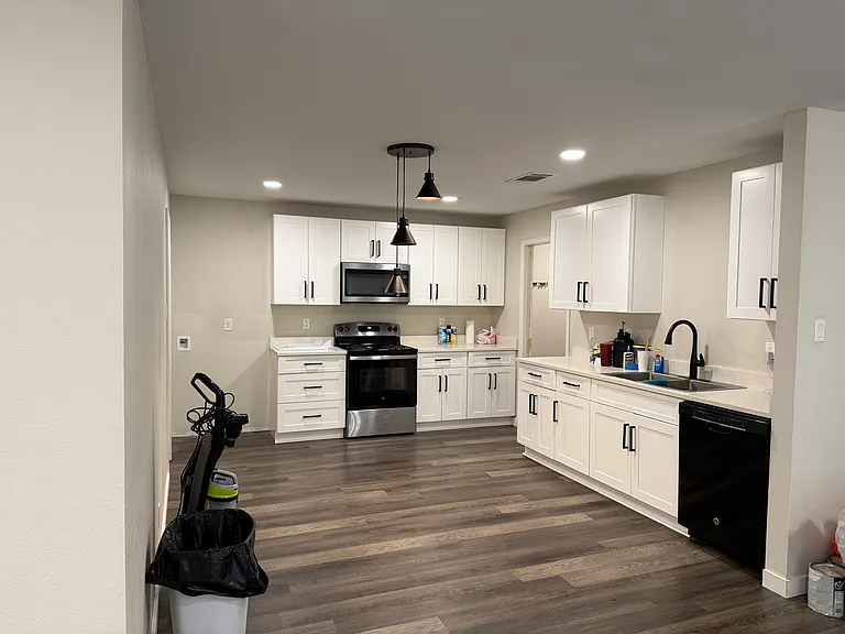 9142 Village Brown — Photo 10
