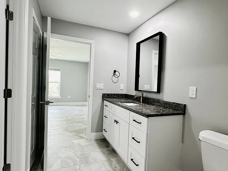 489 Lenox Ave — Photo 33