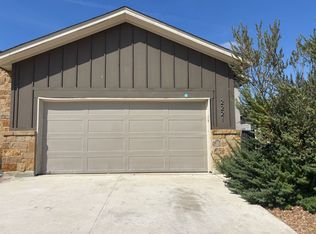 2221 Avery Vlg, New Braunfels, TX 78130