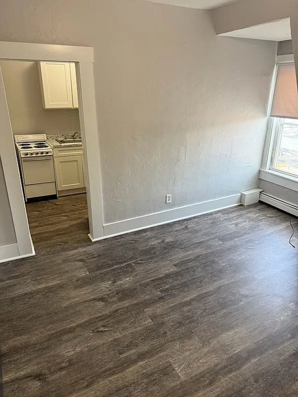Studio, $1,290 — Photo 2
