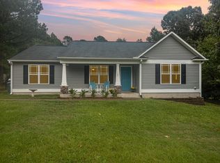 105 Crownside Dr, Four Oaks, NC 27524