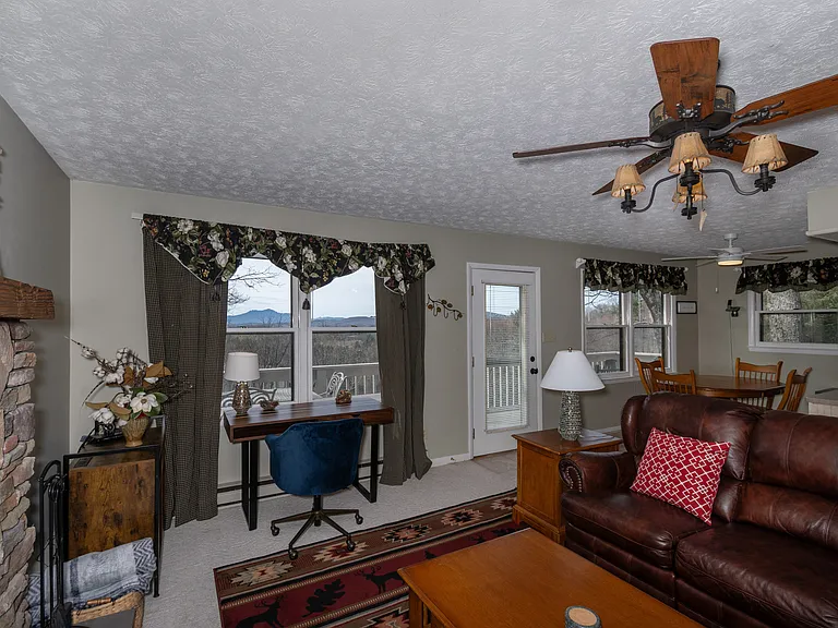 188 Laurel Hill Dr — Photo 15