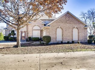 4906 Scenic Dr, Rowlett, TX 75088