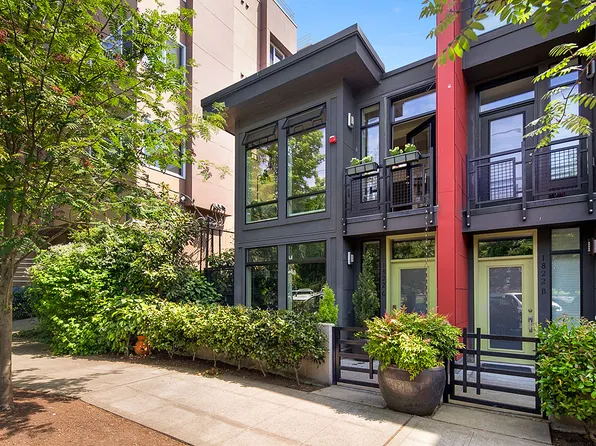 1822C 11th Ave, Seattle, WA 98122