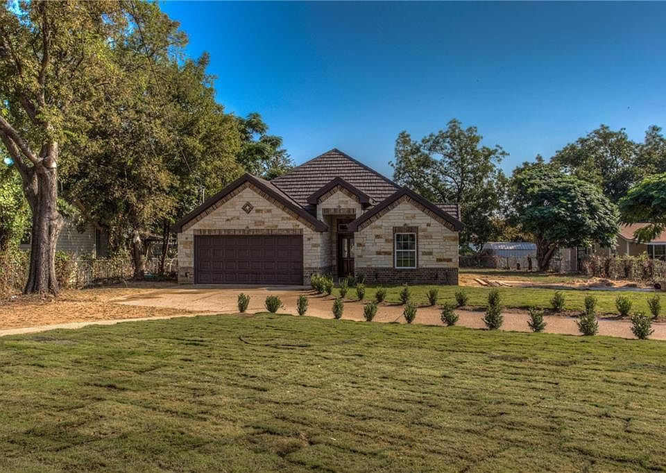 1st image of 5705 Forest Oaks Dr