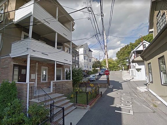 4th image of 125 Liberty Rd #3