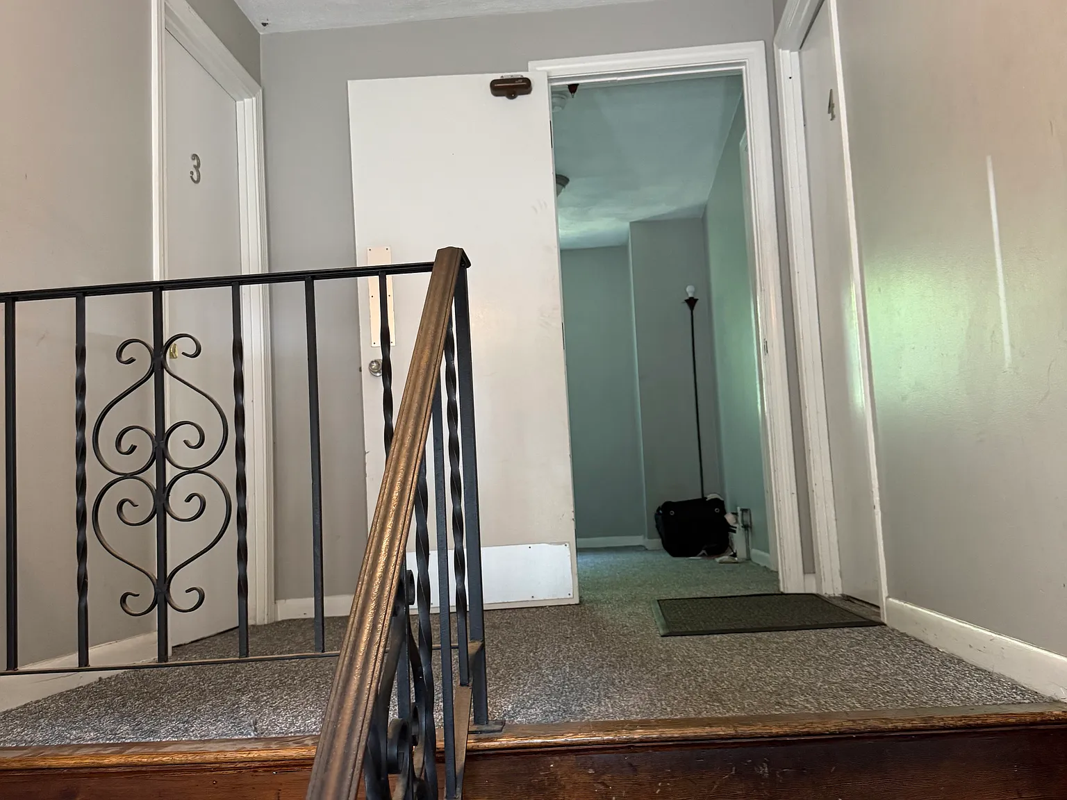 2 bed, 690 sqft, $2,000 — Photo 2