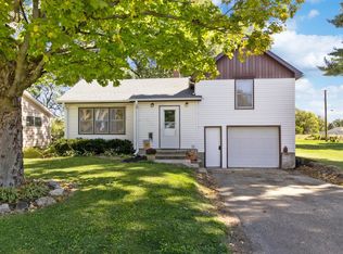 414 S Maple Ave, Polo, IL 61064