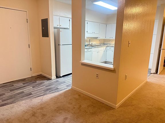 3rd image of 221 Grand Ave W APT 308