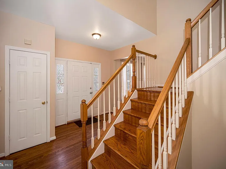 48 Savannah Ct — Photo 13