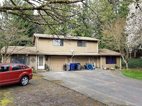 3rd image of 9002-9004 SE 10th Pl